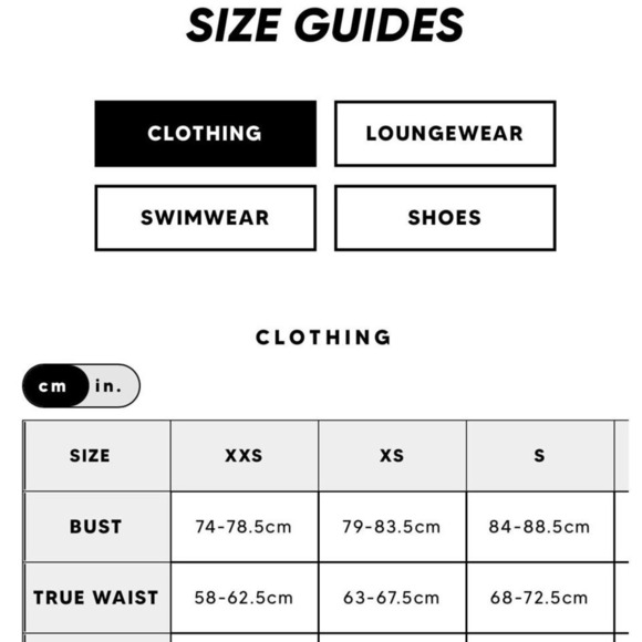 White Fox Distressed Jeans – Women's Size Small – Light Wash High Rise Mom - Picture 7 of 7